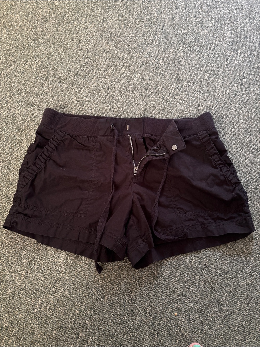 Women's black A.N.A shorts  front and back pockets